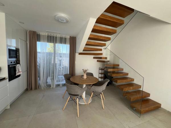 Chalet pareado en calle Vicente Aleixandre, 38 thumbnail 1