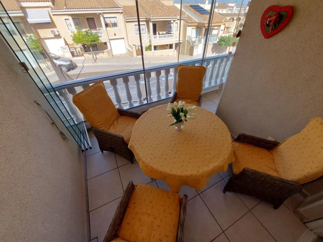 Venta de chalet adosado en  Calle Pilar Miró , Benijofar photo 3