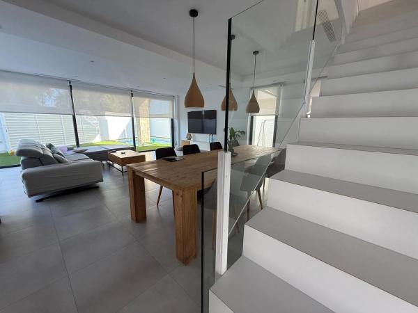 Independent chalet for sale in Calle Dinamarca, Callosa de Segura
thumbnail 2
