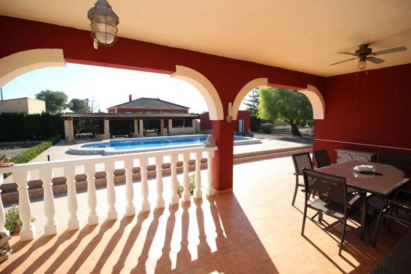 Chalet independiente en venta en Catral, Catral
thumbnail 2