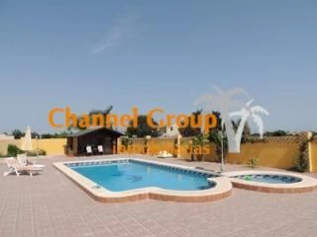 Venta de chalet independiente en Catral, Catral
photo 1