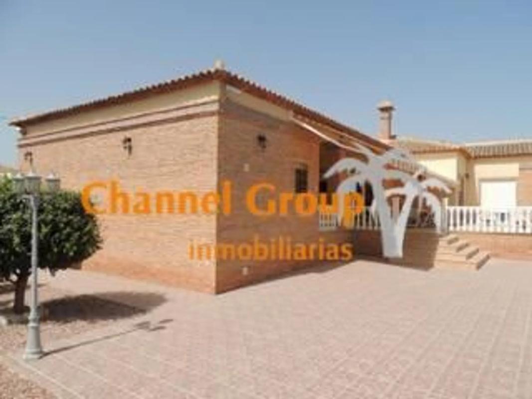 Venta de chalet independiente en Catral, Catral
photo 2