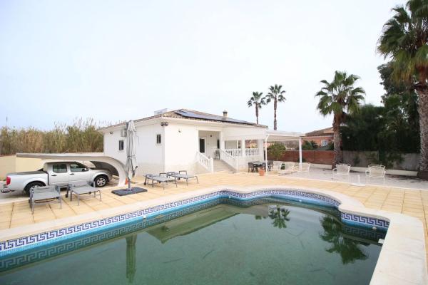 Independent chalet for sale in Catral, Catral
 photo 1