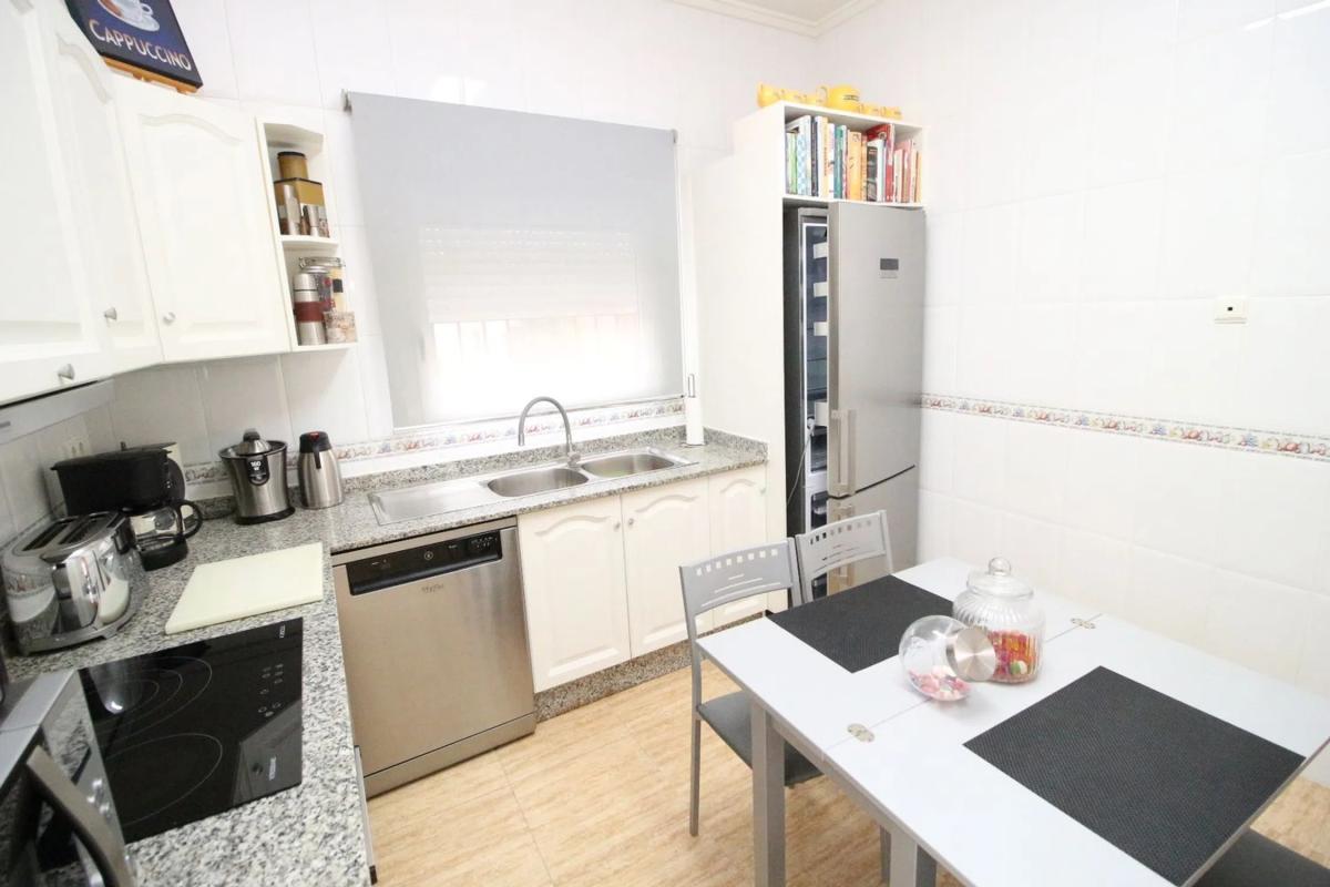 Sale of independent chalet in Catral, Catral
 photo 3