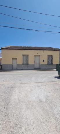 Chalet adosado en venta en Calle Santa Águeda, 142 , Catral photo 1