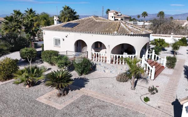 Chalet independiente en venta en Catral, Catral
photo 1
