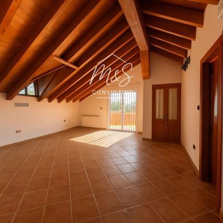 Chalet independiente en venta en Catral, Catral
thumbnail 1