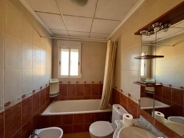 Chalet independiente en venta en Catral, Catral
photo 1