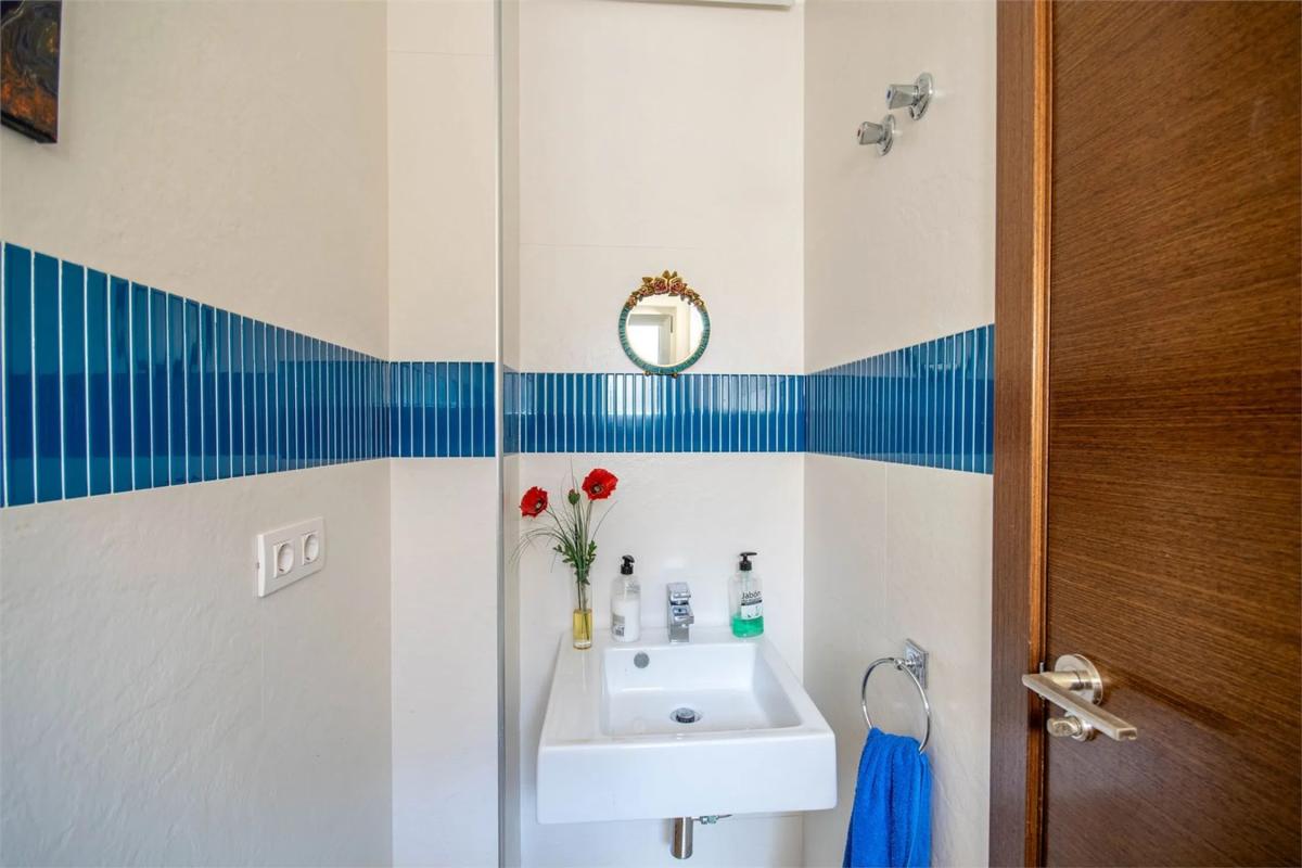 Sale of independent chalet in Avenida de Portugal, 10529 ML10529, Cox
photo 1