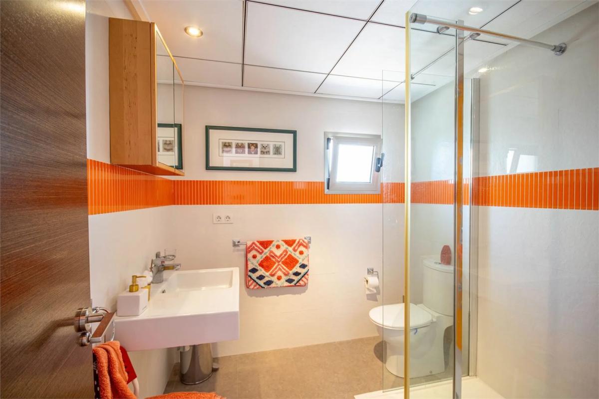 Sale of independent chalet in Avenida de Portugal, 10529 ML10529, Cox
photo 4
