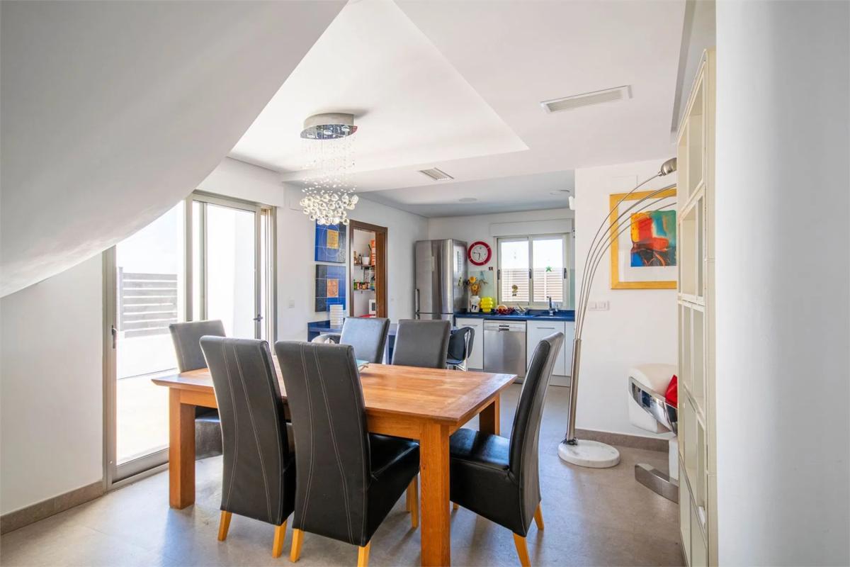 Sale of independent chalet in Avenida de Portugal, 10529 ML10529, Cox
photo 5