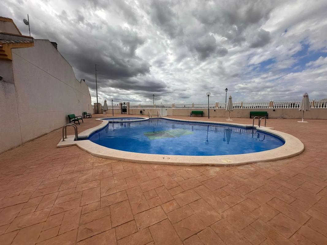 Venta de chalet adosado en  CL JOSE GARCIA HURTADO, 5 , Daya Nueva photo 4