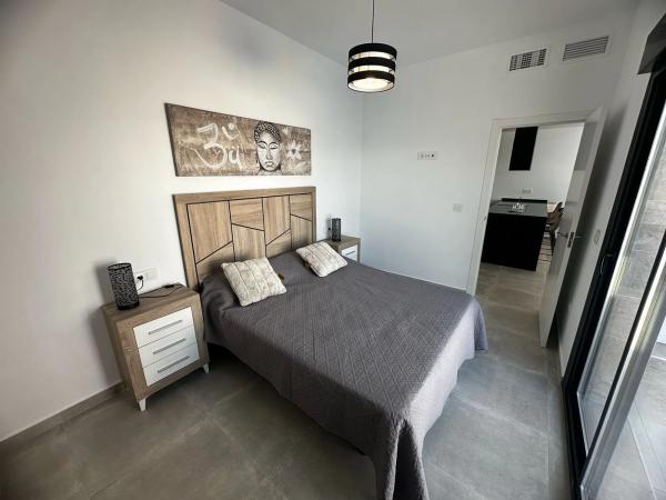 Chalet pareado en calle Manuel de Falla photo 4