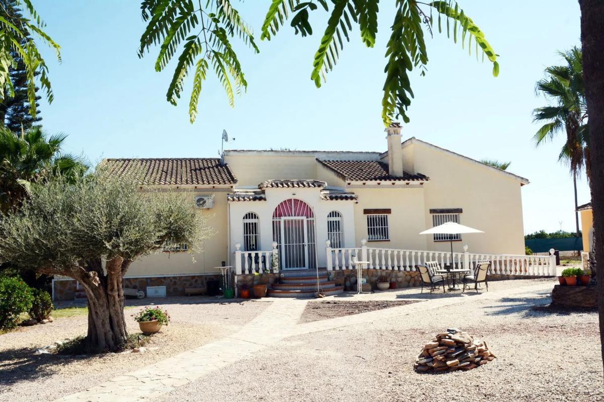 Venta de chalet independiente en CL DISEMINADO, 15, Daya Vieja
 photo 3