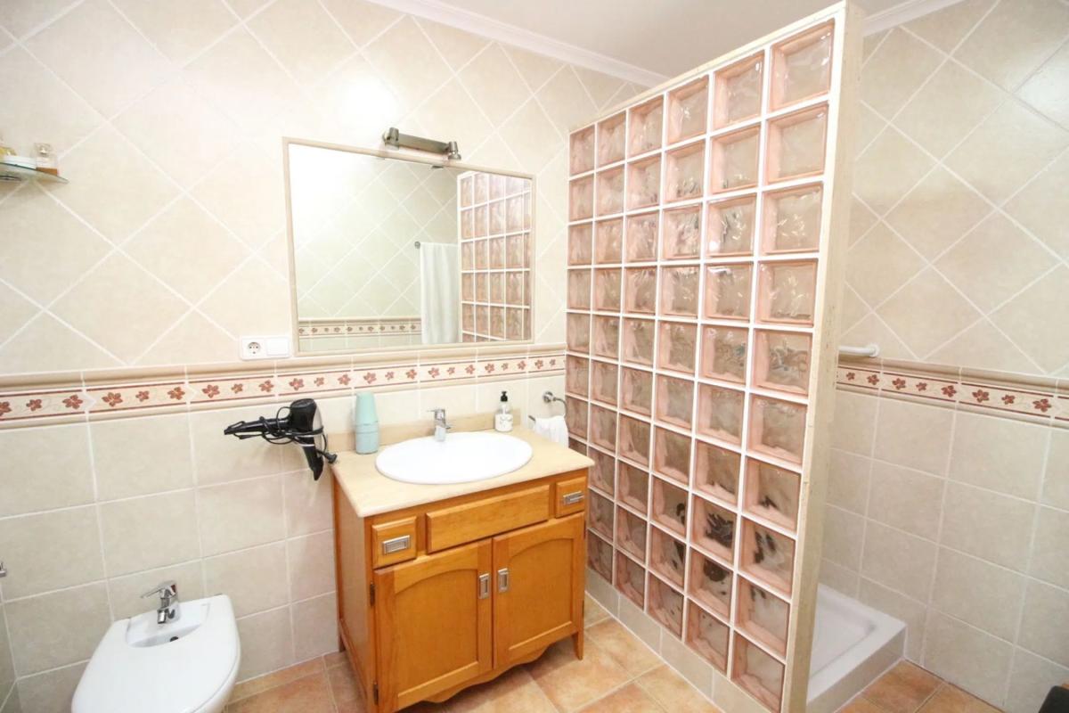 Properties for sale and rent in Spain photo 3