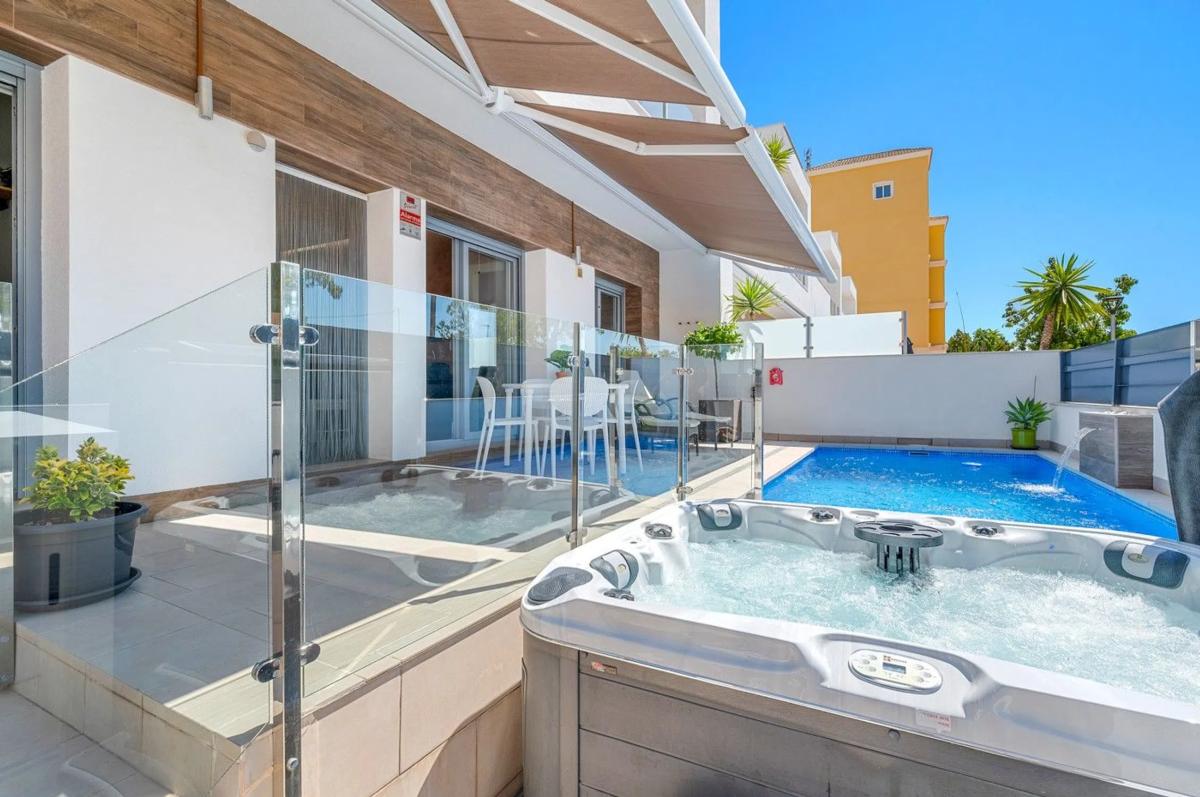 Properties for sale and rent in Spain photo 5