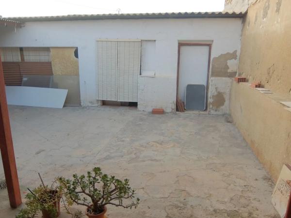 Chalet pareado photo 1