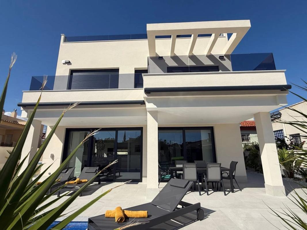 Venta de chalet independiente en Buenavista, Guardamar del Segura
photo 2