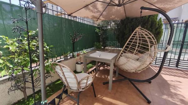 Chalet adosado en venta en  Calle Berenguer de Massanet, 17 , Guardamar del Segura photo 4