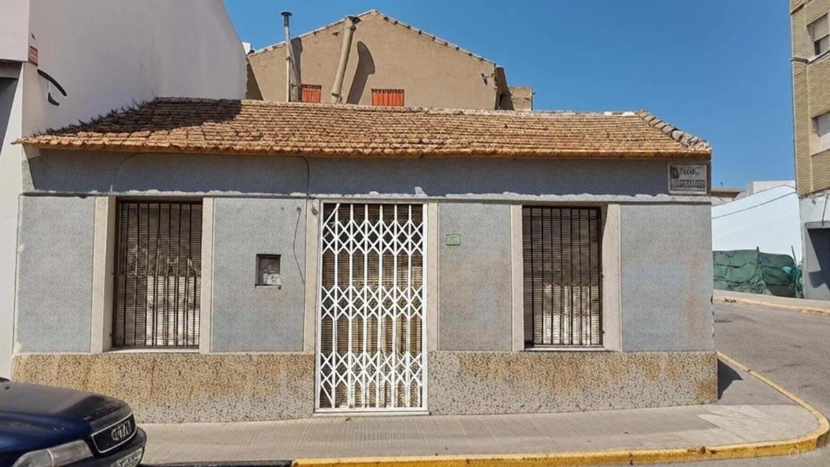 Venta de chalet independiente en Calle Santiago Apòstol, Los Montesinos
photo 1