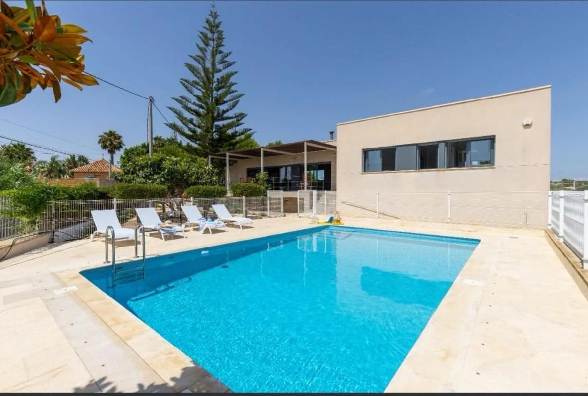 Продажа отдельного шале в  Los Montesinos, Лос-Монтесинос photo 4