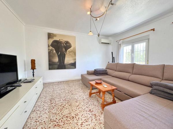 Independent chalet for sale in Calle Naranjo, Los Montesinos
 photo 4