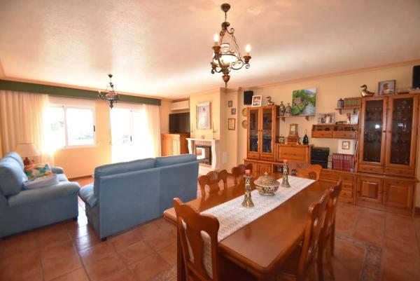 Independent chalet for sale in Los Montesinos, Los Montesinos
photo 1