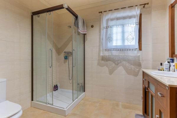 Independent chalet for sale in Calle Chumbera, Los Montesinos
thumbnail 1