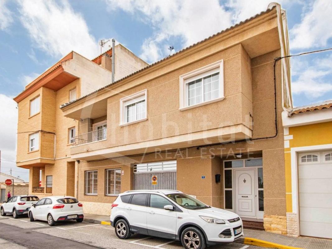 Sale of townhouse in Calle Limonero, 2 -4 , Los Montesinos photo 1