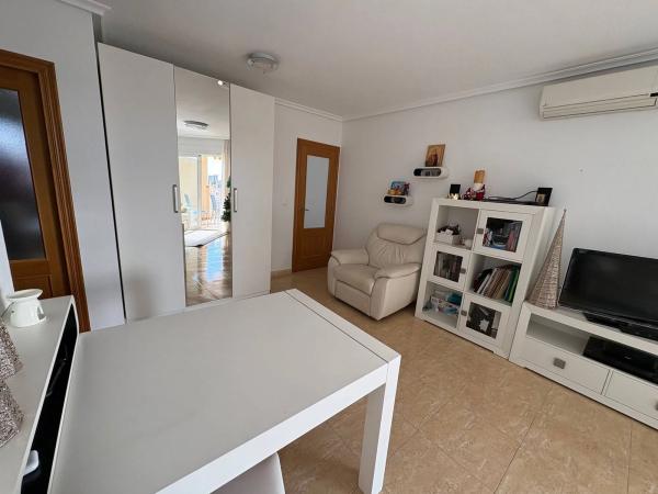 Ático en venta en Avenida de las Adelfas, 20, Orihuela thumbnail 1