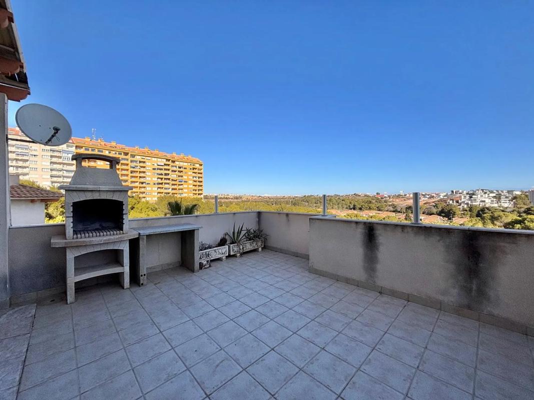 Duplex sale in Calle Rube Darío Cmor, Orihuela photo 2