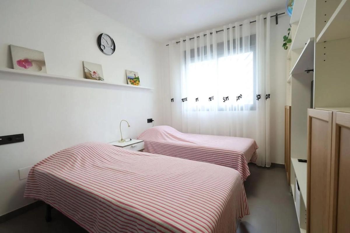 Sale of independent chalet in Calle Jade, Orihuela
 photo 5