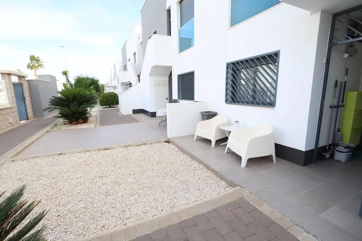 Sale of independent chalet in Calle Granate, Orihuela
 photo 2