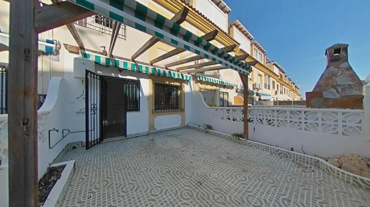 Properties for sale and rent in Spain photo 2