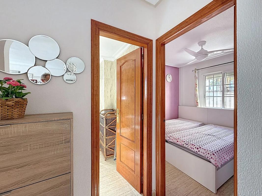 Venta de piso en 46 s/n callebaltico, Orihuela
photo 1