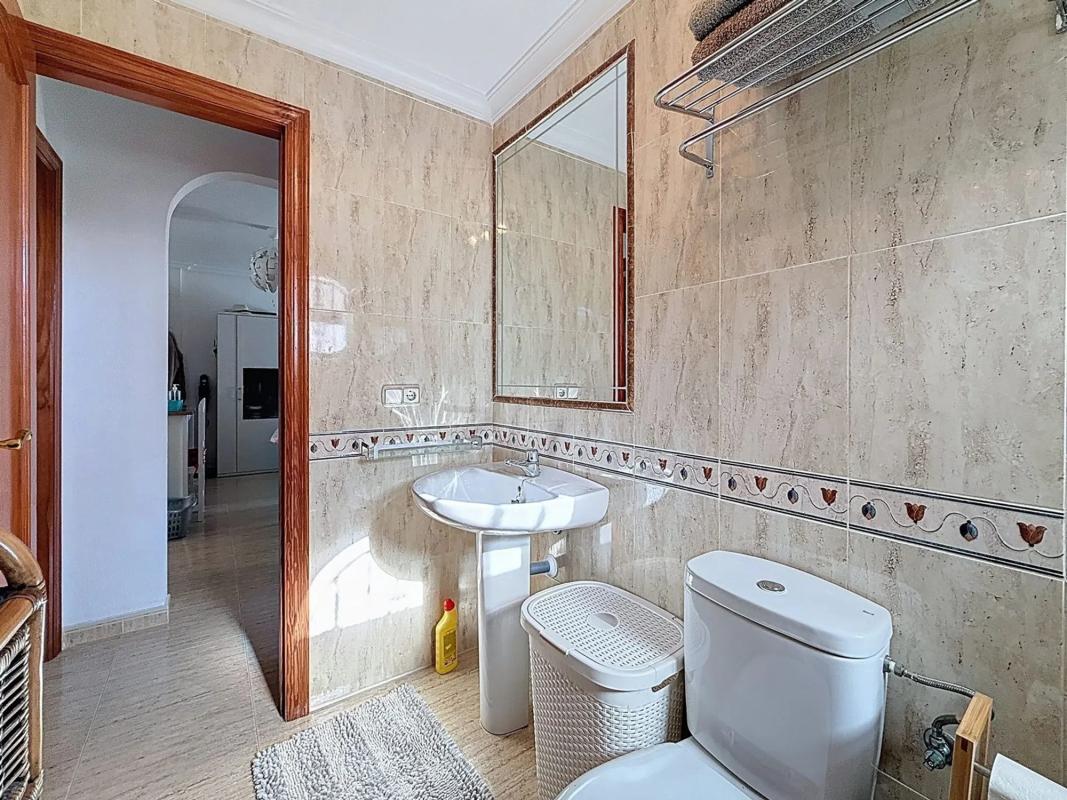 Venta de piso en 46 s/n callebaltico, Orihuela
photo 2
