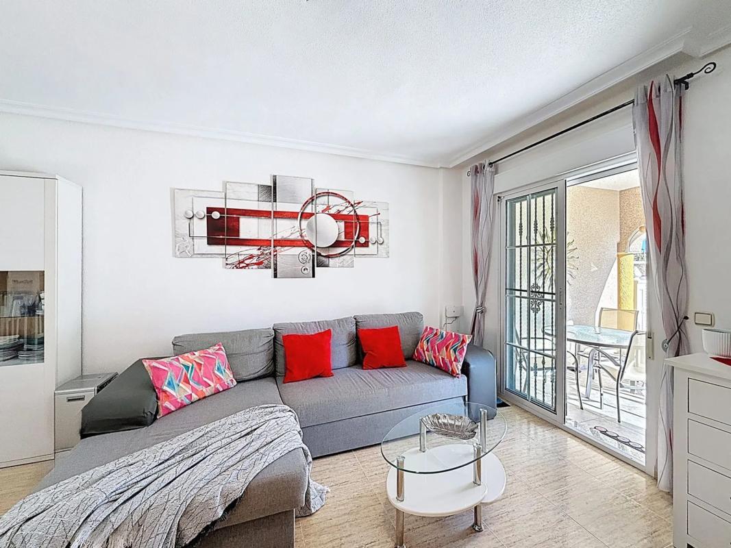 Venta de piso en 46 s/n callebaltico, Orihuela
photo 5