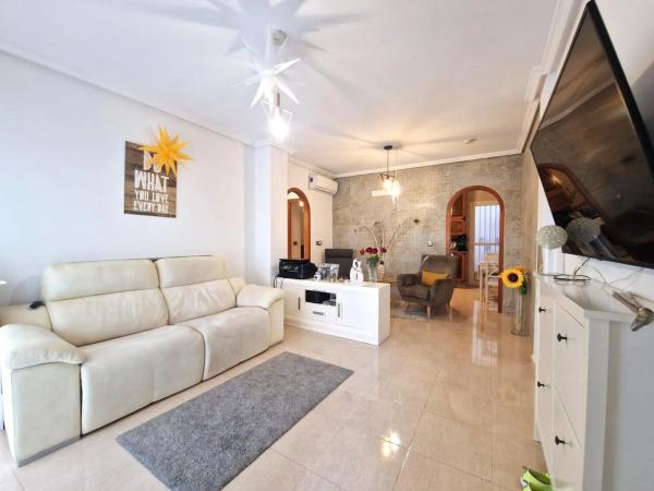 Piso en venta en Barrio Lomas de Cabo Roig-Los Dolses, Orihuela
thumbnail 2