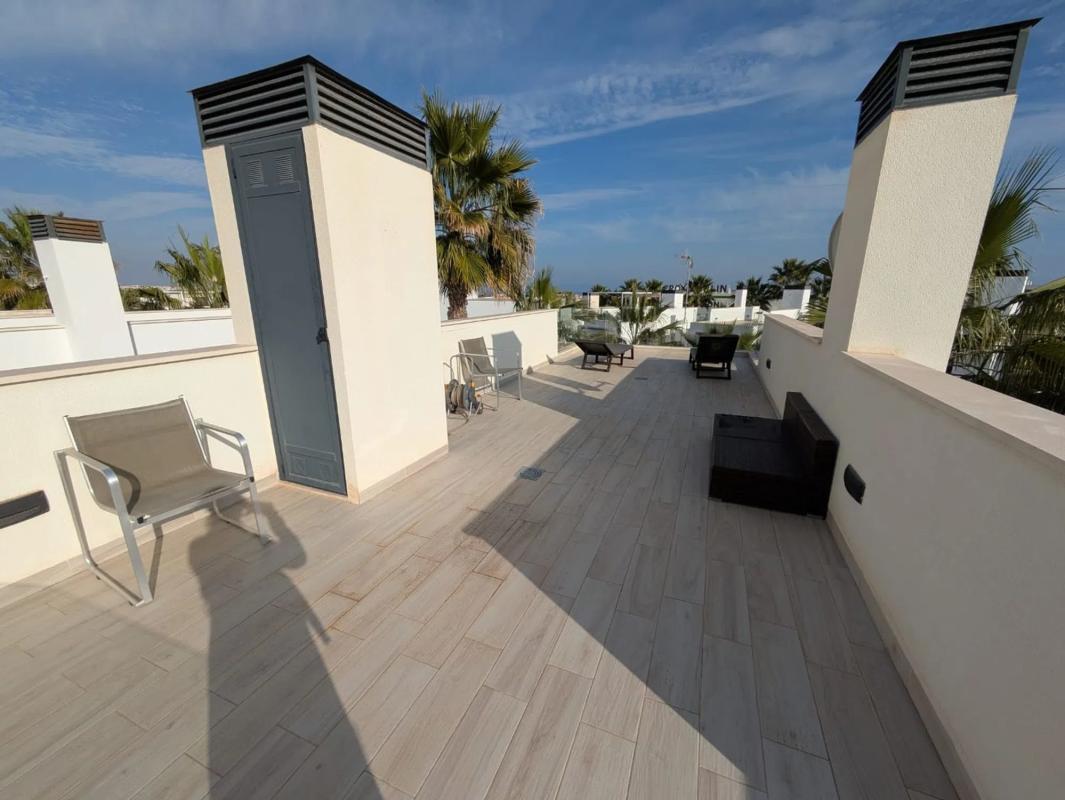 Sale of independent chalet in Calle Cabo de Peñas, 5, Orihuela
 photo 3