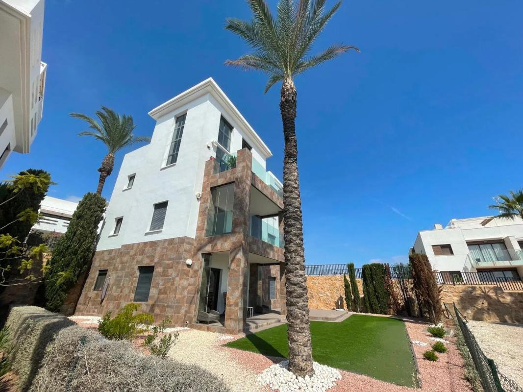 Penthouse sale in  Barrio Lomas de Cabo Roig-Los Dolses, Orihuela photo 2
