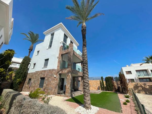 Ático en venta en Barrio Lomas de Cabo Roig-Los Dolses, Orihuela thumbnail 1