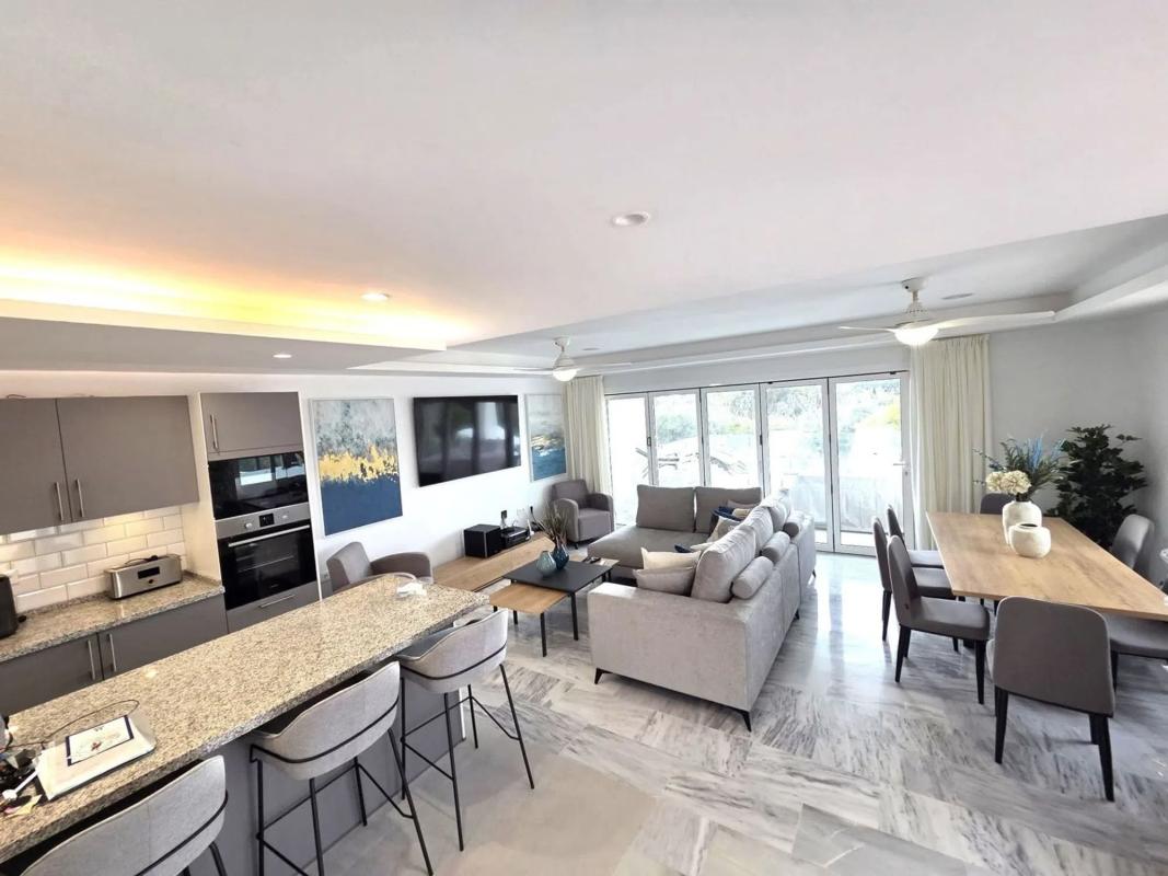Venta de chalet independiente en Barrio Cabopino-Artola, Marbella
 photo 4
