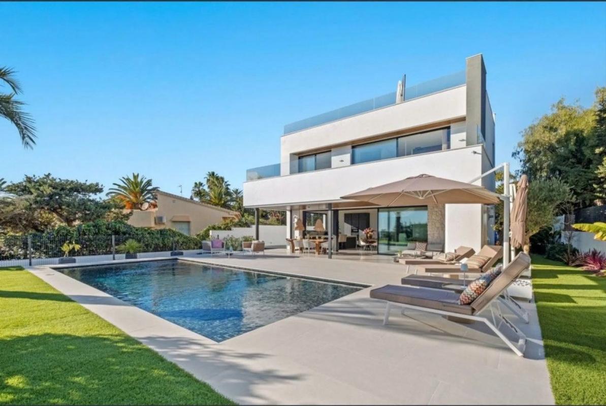 Sale of independent chalet in Barrio Marbesa, Marbella
photo 3