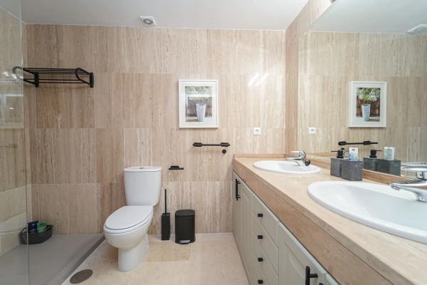 Ático en venta en  CL HIEDRA-UR ELVIRIA, 6, Marbella photo 1