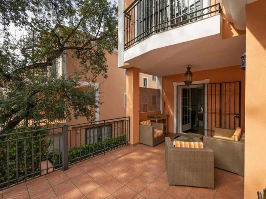 Sale of independent chalet in Paseo de Argentina, Marbella
photo 3