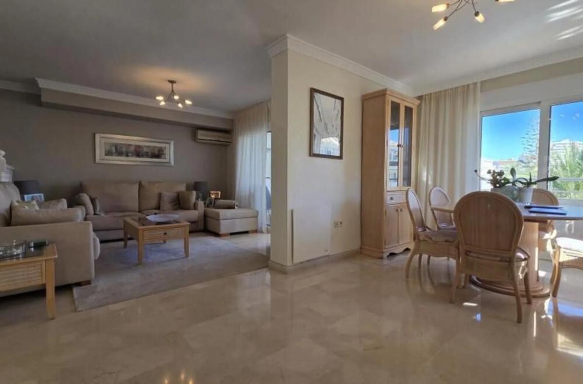 Sprzedaż duplexu w Cuesta Correa, Marbella photo 1