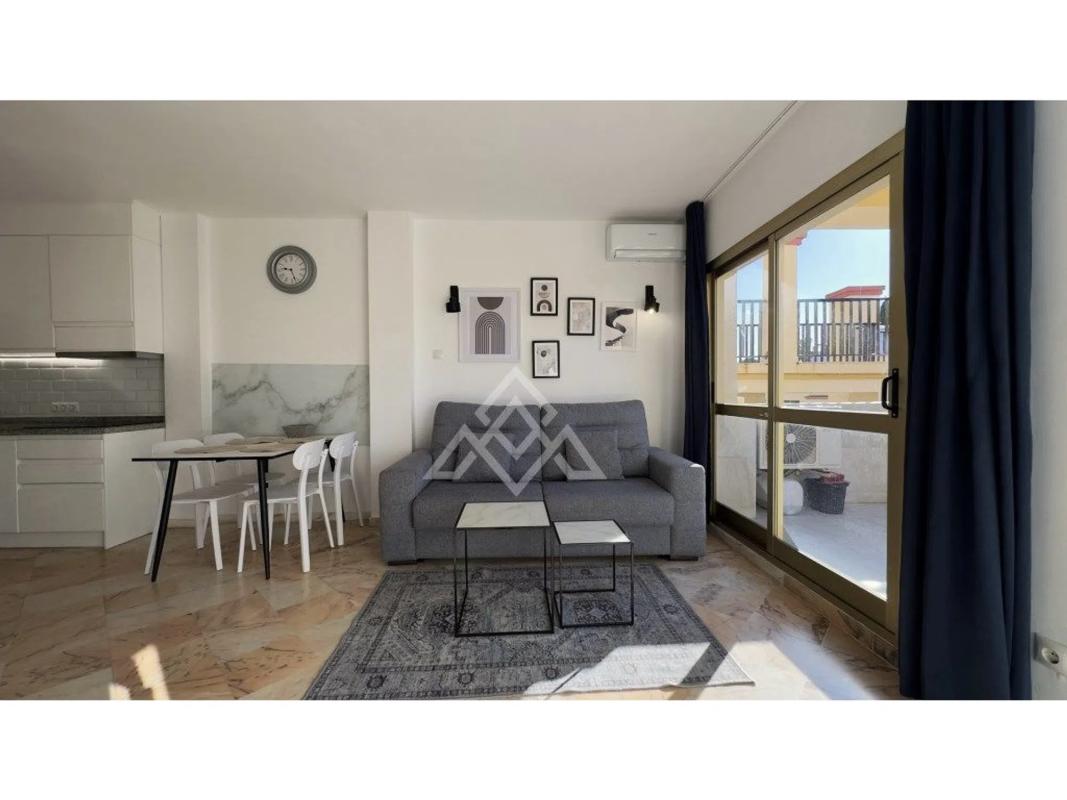 Venta de estudio en Avenida Jardines de las Golondrinas, 8, Marbella photo 3