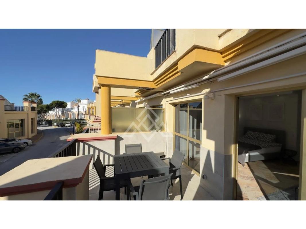 Venta de estudio en Avenida Jardines de las Golondrinas, 8, Marbella photo 5