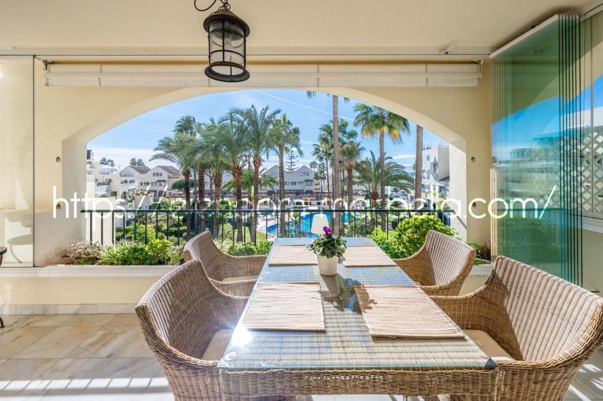 Sprzedaż mieszkania w Barrio Romana Playa, Marbella
 photo 5