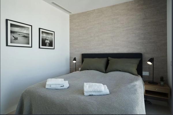 Independent chalet for sale in CABOPINO, Marbella
photo 1